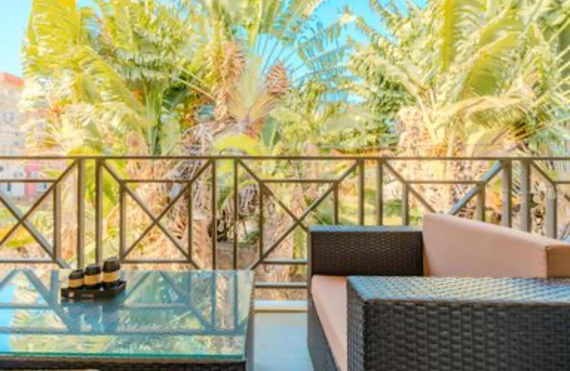 Pereybere Beach Paradise 4 Bedroom Apt Экстерьер фото