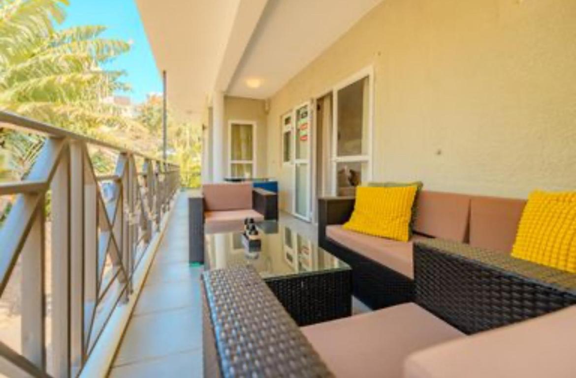 Pereybere Beach Paradise 4 Bedroom Apt Экстерьер фото